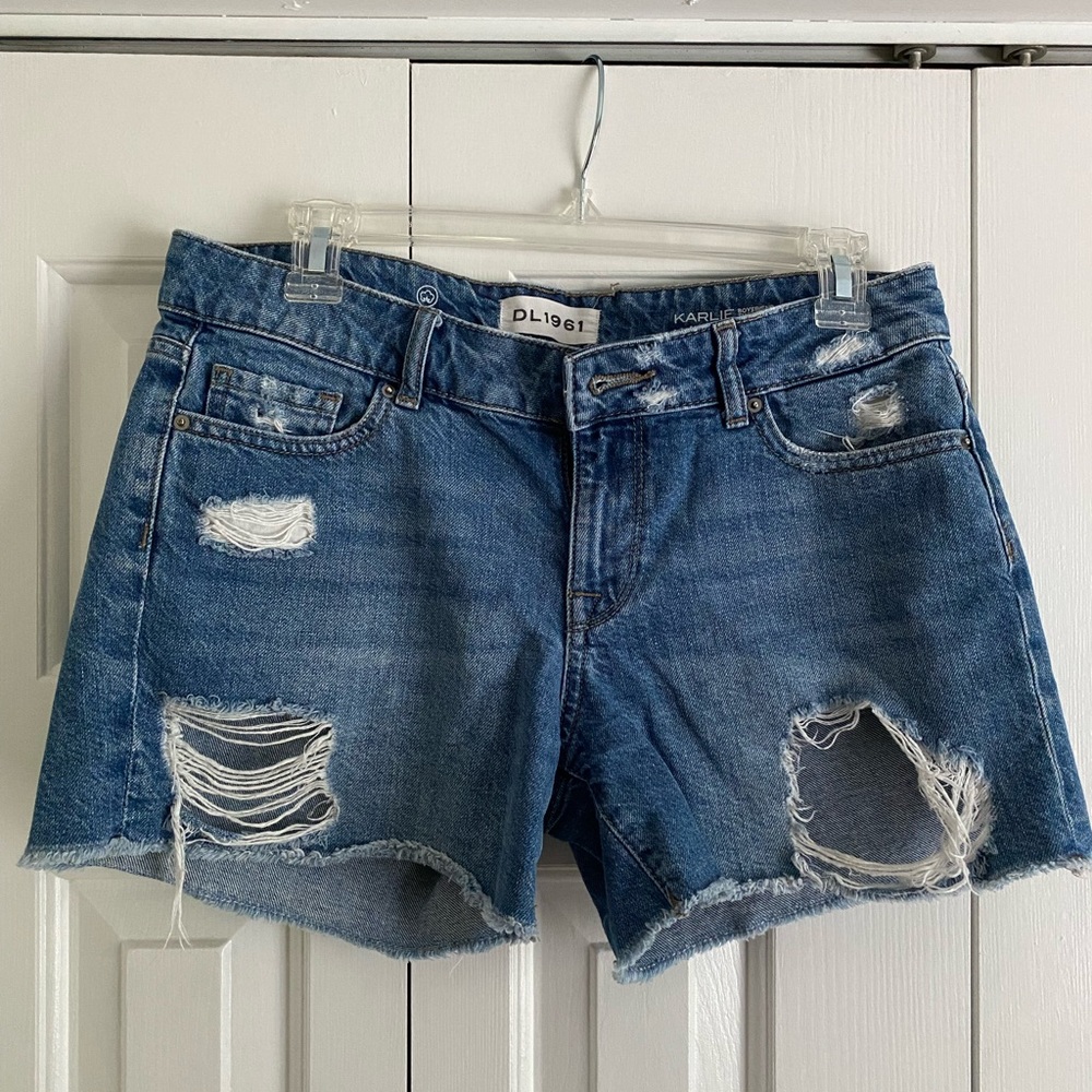 DL1961 Distressed denim shorts size 26